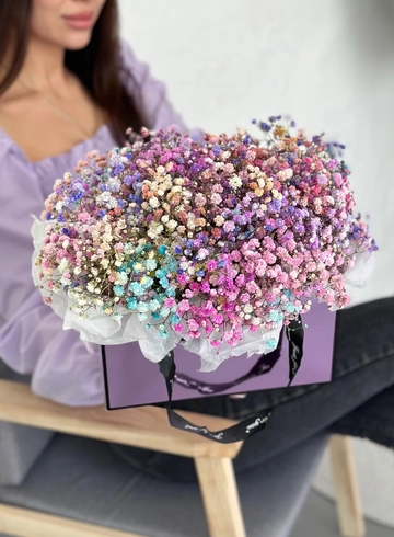 Сумочка с гипсофилой «Сапфиры» от интернет-магазина цветов в 