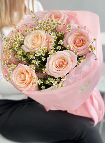 Букет сборный «Презент» от интернет-магазина цветов в 