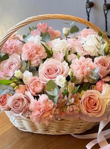 Цветы в корзине &laquo;Романс&raquo; от интернет-магазина цветов в 