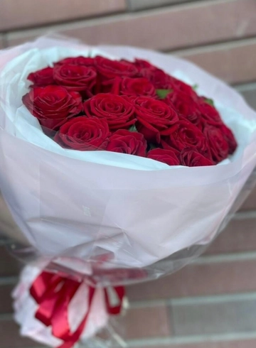 Монобукет из роз «Пламя» от интернет-магазина цветов в 