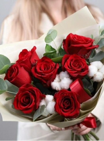 Букет &laquo;Зимняя вишня&raquo; от интернет-магазина цветов в 