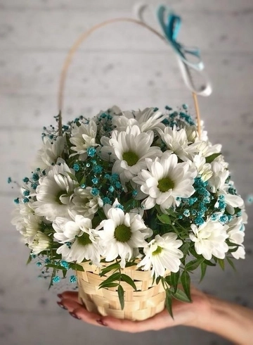 Корзинка &laquo;Свежесть&raquo; от интернет-магазина цветов в 