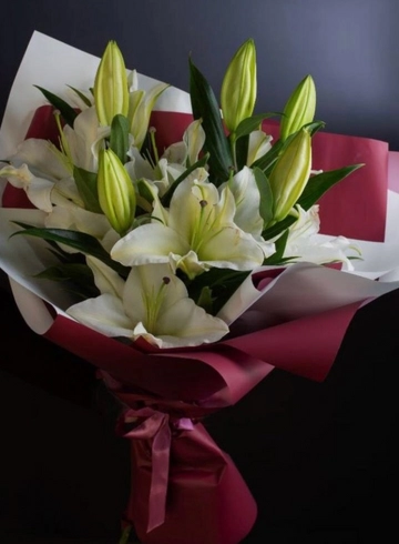 Букет лилий &laquo;Стиль&raquo; от интернет-магазина цветов в 