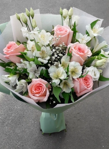 Букет &laquo;БонЖур&raquo; от интернет-магазина цветов в 