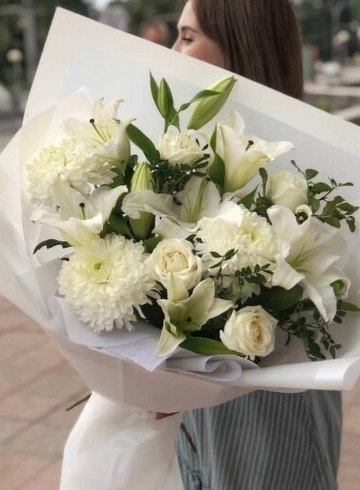 Букет &laquo;Флоренс&raquo; от интернет-магазина цветов в 