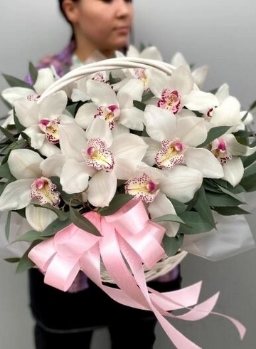 Корзина «Орхидея Цимбидиум» от интернет-магазина цветов в 