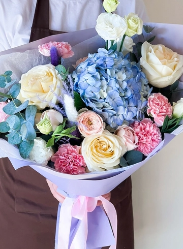 Букет  &laquo;Фантазия&raquo; от интернет-магазина цветов в 