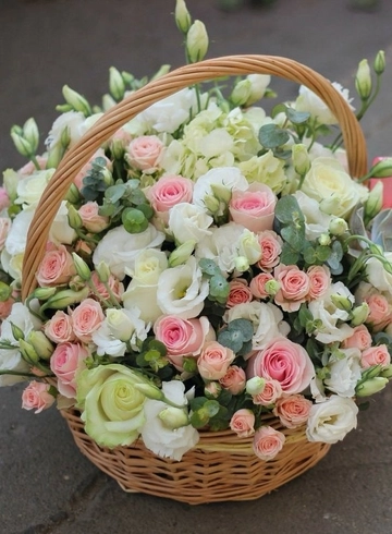 Корзина «Фенси» от интернет-магазина цветов в 