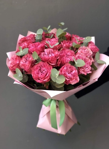 Букет пионовидных роз  от интернет-магазина цветов в 