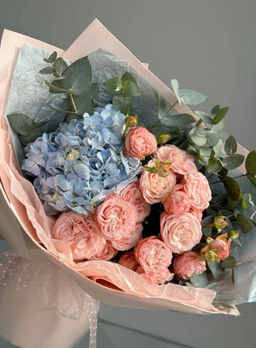 Букет с гортензией «Мармелад» от интернет-магазина цветов в 