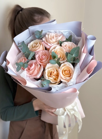 Букет из 9 нежных роз  от интернет-магазина цветов в 