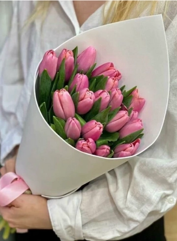 Букет тюльпанов #18 от интернет-магазина цветов в 