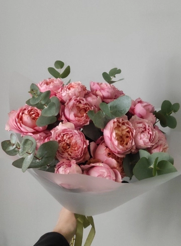 Букет кустовых роз Джульетта  от интернет-магазина цветов в 