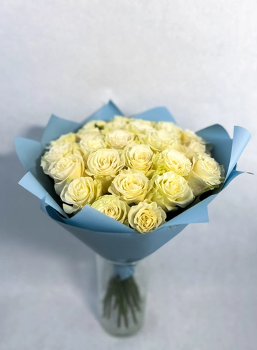 Букет из белых роз «Вьюга» от интернет-магазина цветов в 